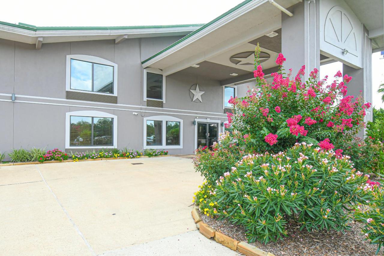 Scottish Inns & Suites - Woodlands Mall ザ・ウッドランズ エクステリア 写真