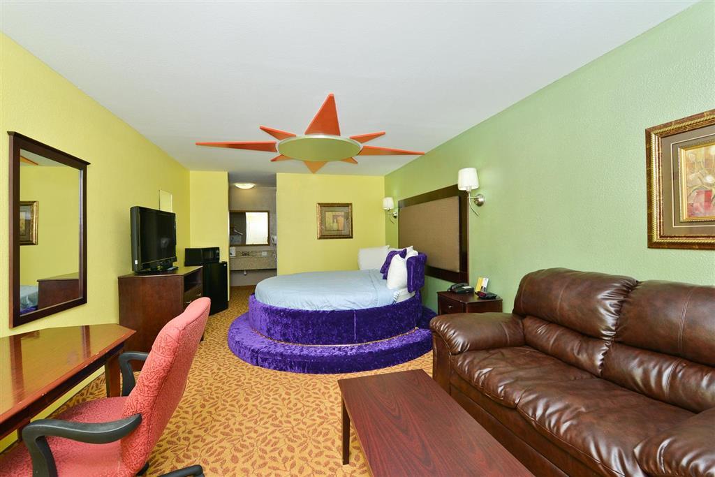 Scottish Inns & Suites - Woodlands Mall ザ・ウッドランズ 部屋 写真