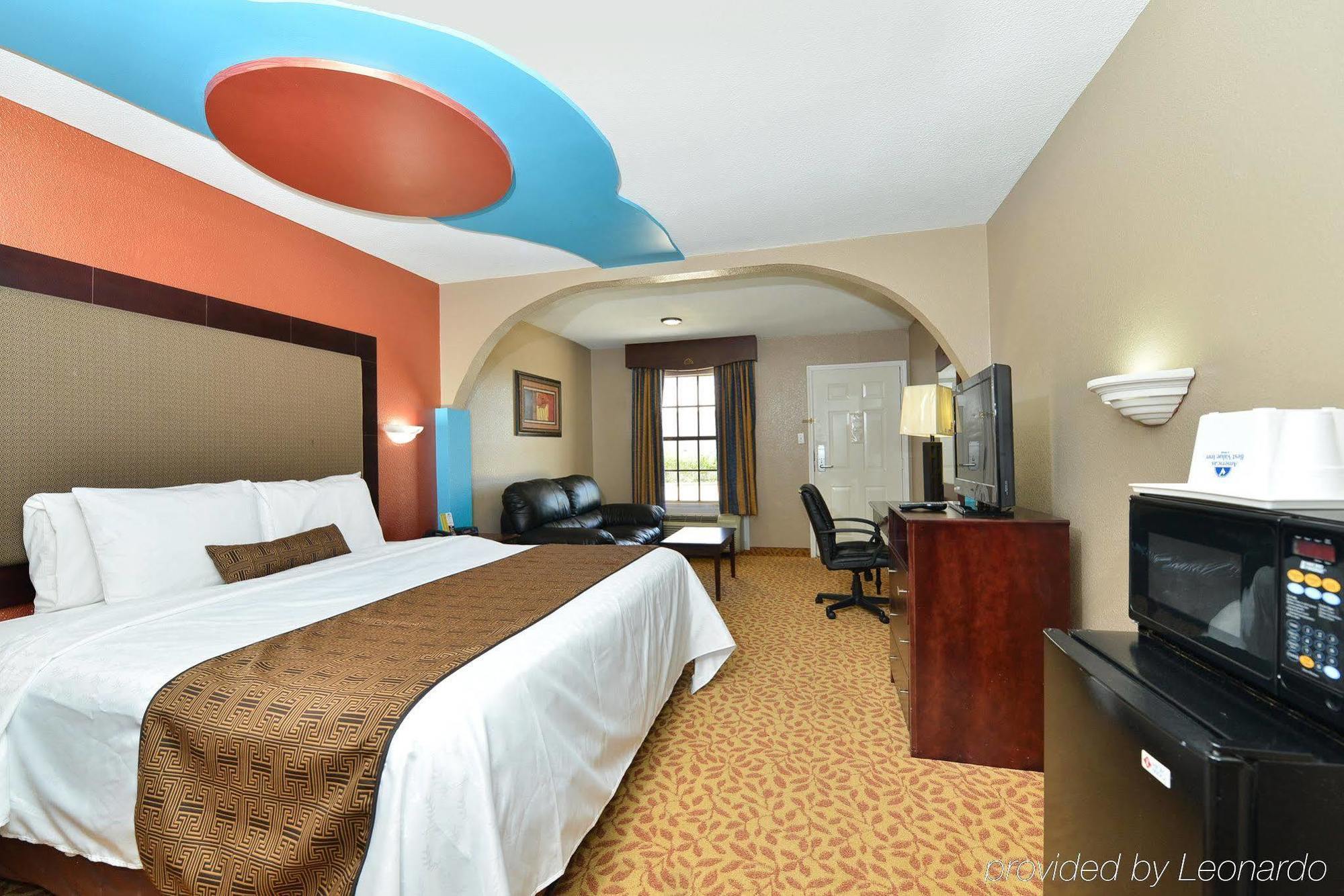 Scottish Inns & Suites - Woodlands Mall ザ・ウッドランズ エクステリア 写真